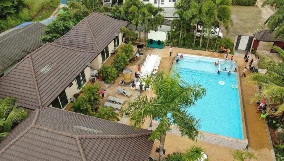Thip Siam Village Ao Nam Mao Ngoại thất bức ảnh